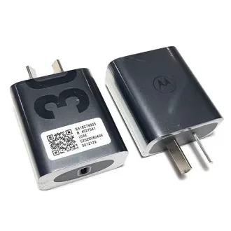 CARGADOR MOTOROLA 30 TIPO C 30W TURBO 3A